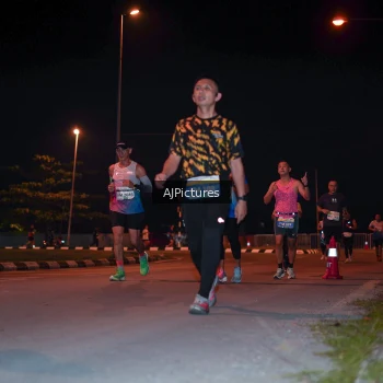Runner Photo 3438473