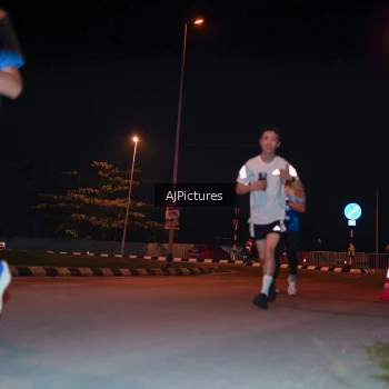 Runner Photo 3438479