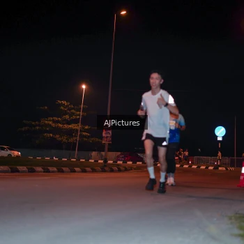 Runner Photo 3438480