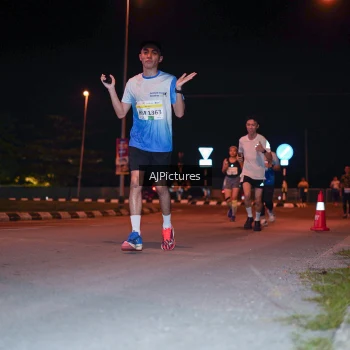 Runner Photo 3438483