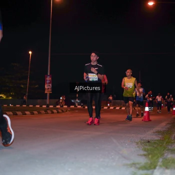 Runner Photo 3438496