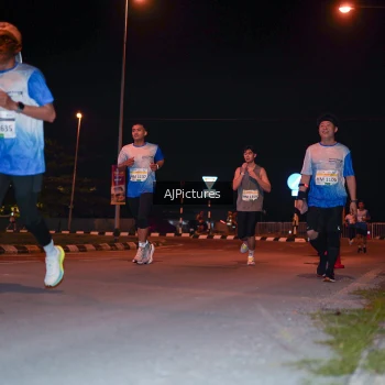 Runner Photo 3438499
