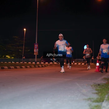 Runner Photo 3438505
