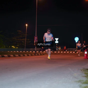 Runner Photo 3438513