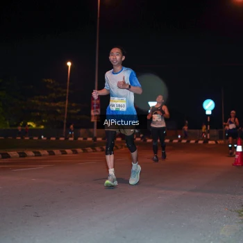 Runner Photo 3438546
