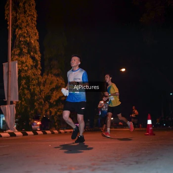 Runner Photo 3438554