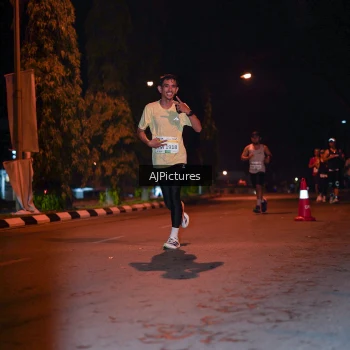 Runner Photo 3438559