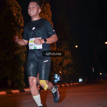Runner Photo 3438561