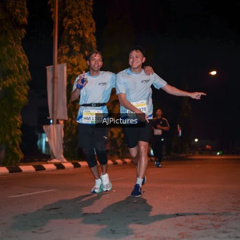 Runner Photo 3438564