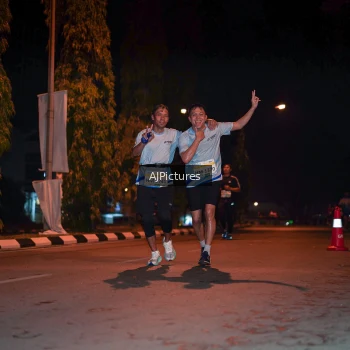 Runner Photo 3438565