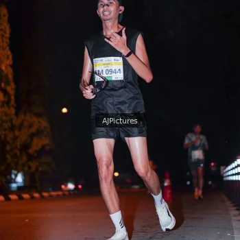 Runner Photo 3438574