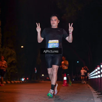 Runner Photo 3438575