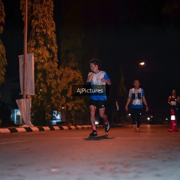 Runner Photo 3438638