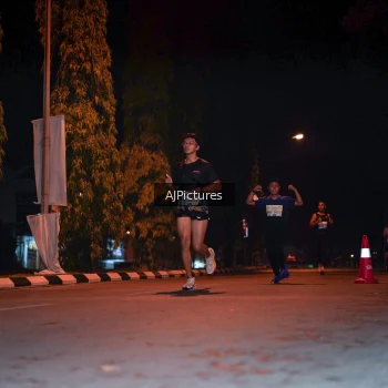 Runner Photo 3438645