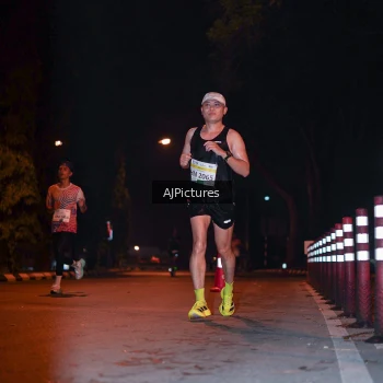 Runner Photo 3438651