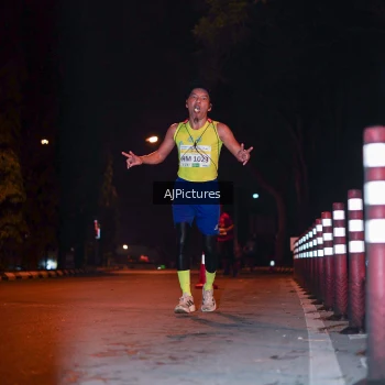 Runner Photo 3438655