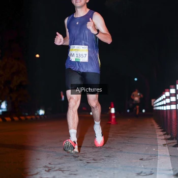 Runner Photo 3438666