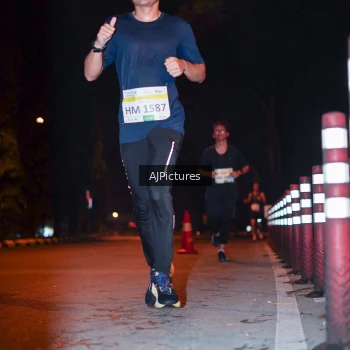 Runner Photo 3438667