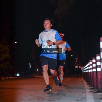 Runner Photo 3438673