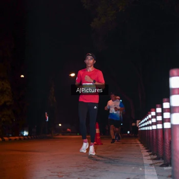 Runner Photo 3438684