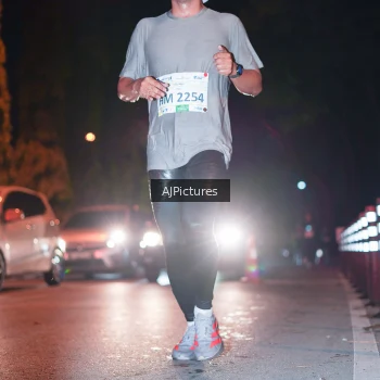 Runner Photo 3438703