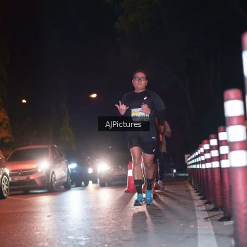 Runner Photo 3438709