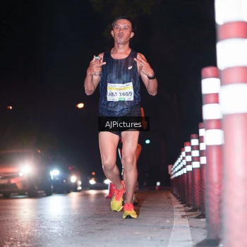 Runner Photo 3438710