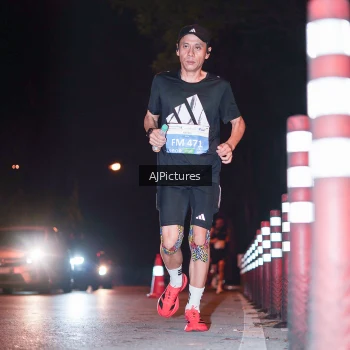 Runner Photo 3438715