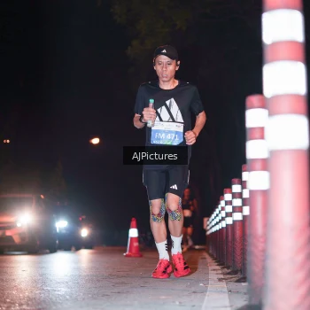 Runner Photo 3438716