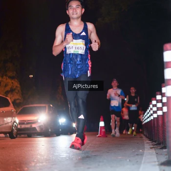Runner Photo 3438726