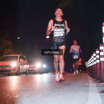Runner Photo 3438744