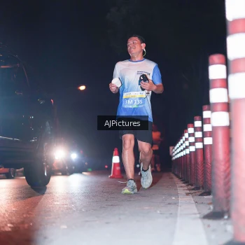 Runner Photo 3438747