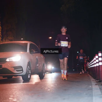 Runner Photo 3438760