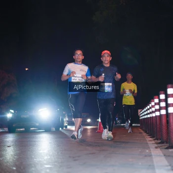 Runner Photo 3438787