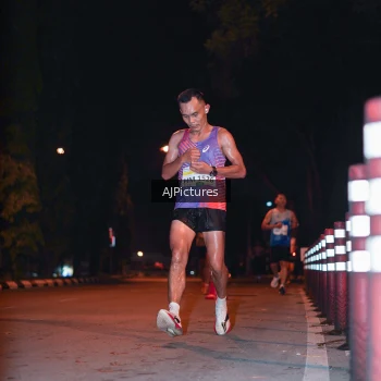 Runner Photo 3438894