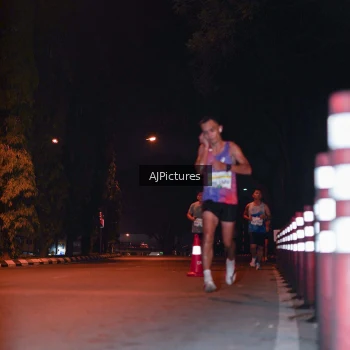 Runner Photo 3438896
