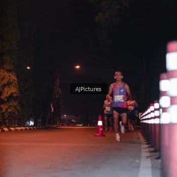 Runner Photo 3438897