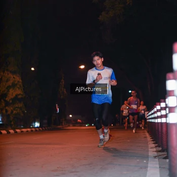 Runner Photo 3438903