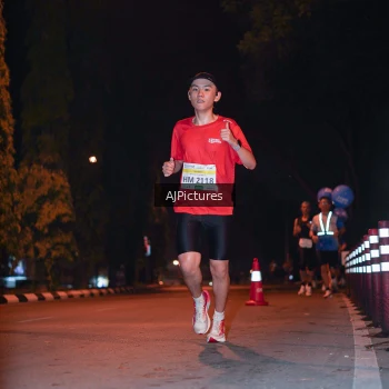 Runner Photo 3438912