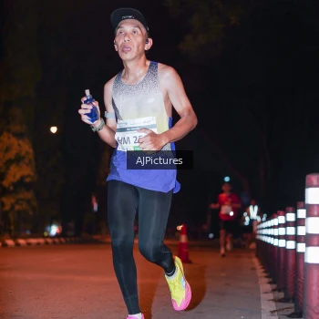 Runner Photo 3438915