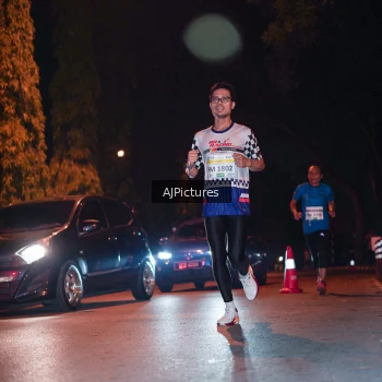 Runner Photo 3438937