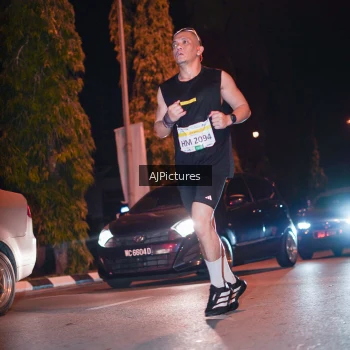 Runner Photo 3438939