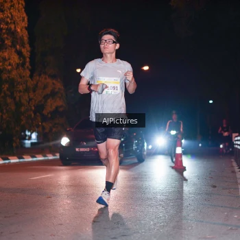 Runner Photo 3438940