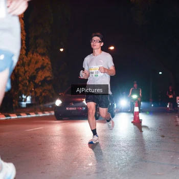 Runner Photo 3438941