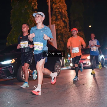 Runner Photo 3438976