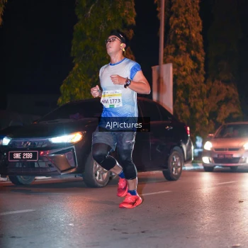 Runner Photo 3438981
