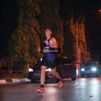 Runner Photo 3439011