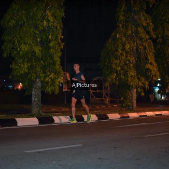Runner Photo 3439018