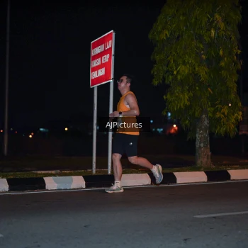 Runner Photo 3439040