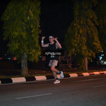 Runner Photo 3439041